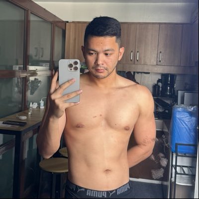 d ϟ's profile picture