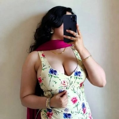 आरुशी चौहान 💫's profile picture
