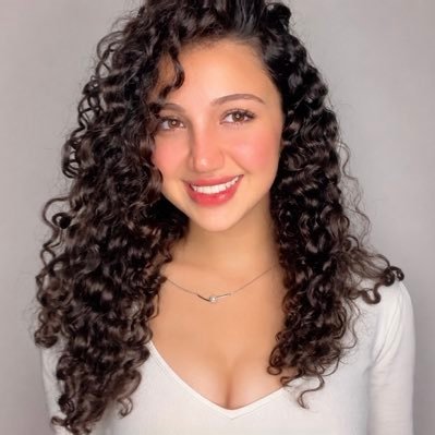 CryptoJulzss's profile picture