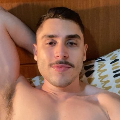 bichos escrotos saiam dos esgotos's profile picture