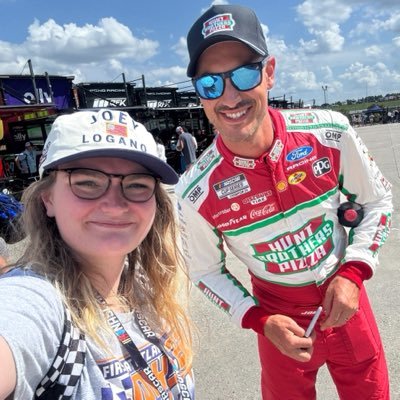loganofangirl22's profile picture