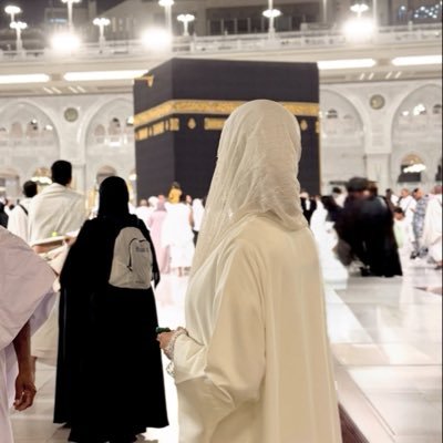 م's profile picture