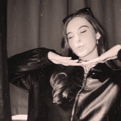 lini ⋆˙⟡'s profile picture