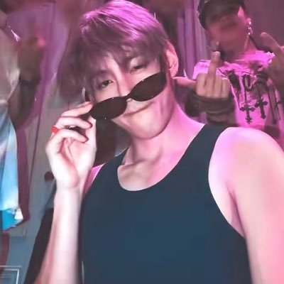 ؘval's profile picture