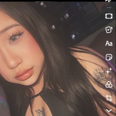 Minalatuinehehe's profile picture