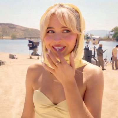 noelle 🇵🇸ꕤ🐾❤️🔥🧵's profile picture