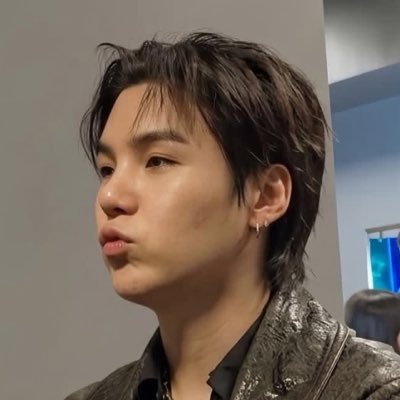 realsuga001's profile picture