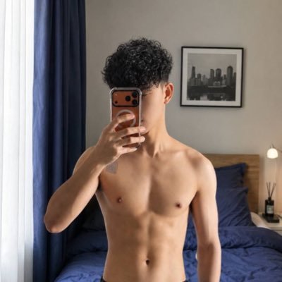 khemrinx's profile picture