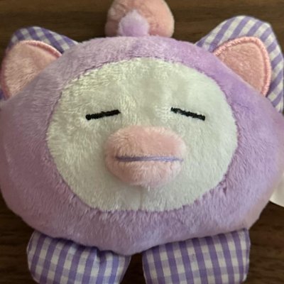 ✦ six's profile picture