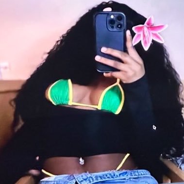 Shit👅's profile picture