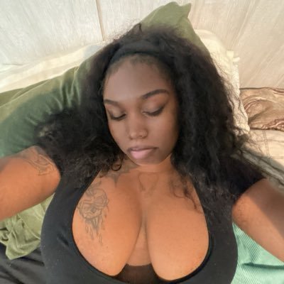 🧚🏾‍♂️'s profile picture