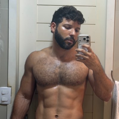 Brunos com 4 o's profile picture