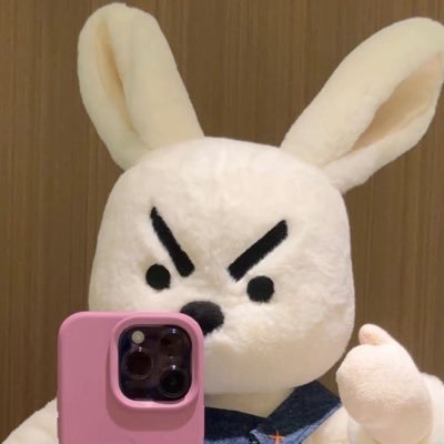 poopipieee's profile picture