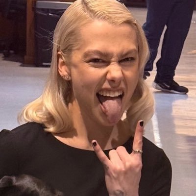 lara. 🛸's profile picture