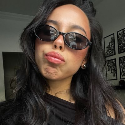 lizzzleepy's profile picture