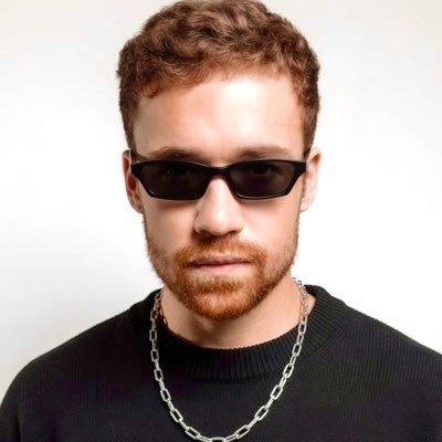 vitor mencarelli's profile picture