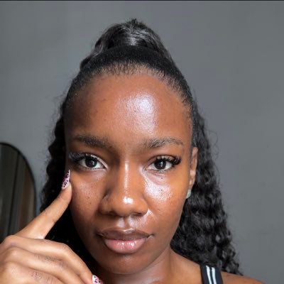 piink_carnation's profile picture
