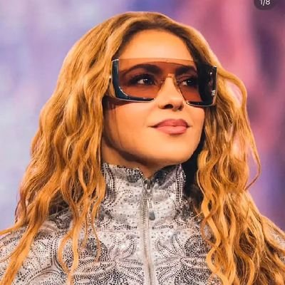 central shakira's profile picture