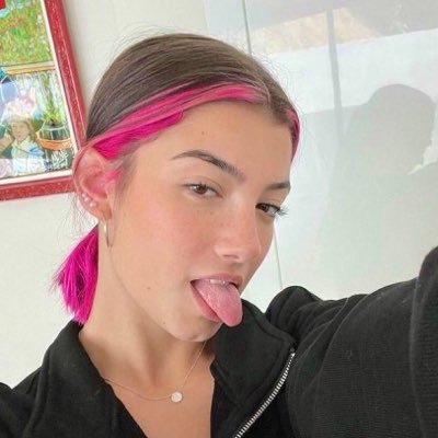 J's profile picture