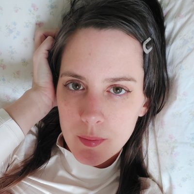 EllyNaomi_'s profile picture