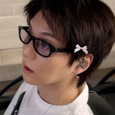 marti โทโบโธ saw bts ๐ง๐ช's profile picture