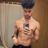 via • Stacey’s fingers 👉🏽 • Naraka profil fotoğrafı