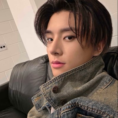 bebiiiy𝜗𝜚's profile picture