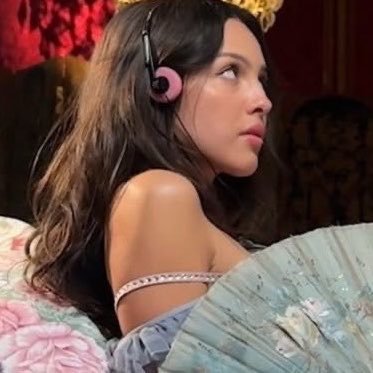 livjeanies's profile picture