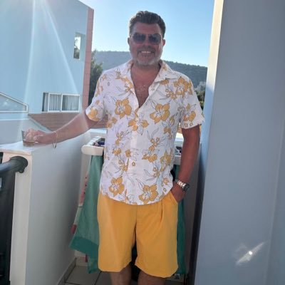 Clive Lomax 🇮🇪 🌶 🌶 🌶 🌶 🌶's profile picture