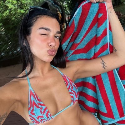 rozykae's profile picture