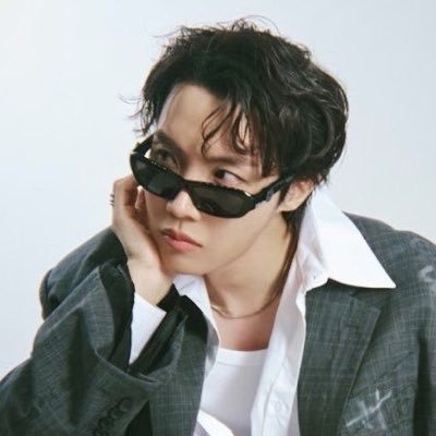 잉's profile picture