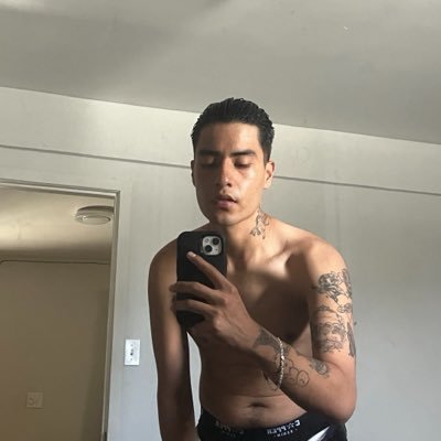 wxarenx's profile picture