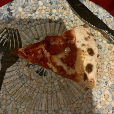 육칠's profile picture