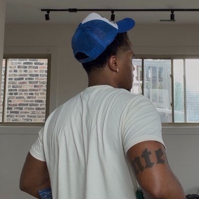 saint. 🎟️'s profile picture