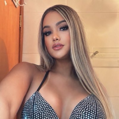 Jadezinha's profile picture