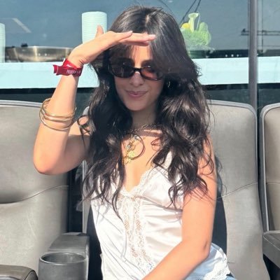 camila🪽🌷's profile picture