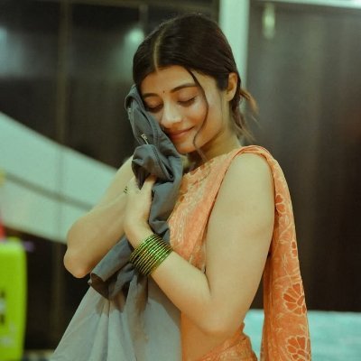 harshini El's profile picture