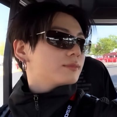 jungkook loops's profile picture