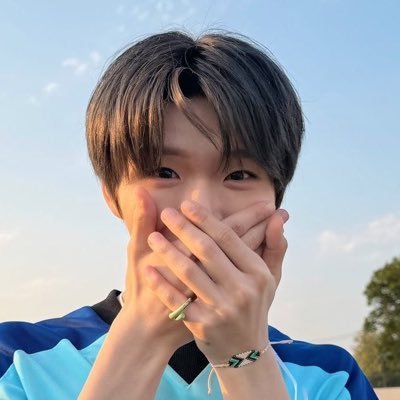 오피's profile picture