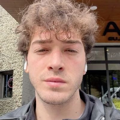𝚍་'s profile picture