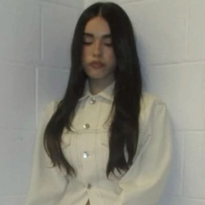 estelle's profile picture