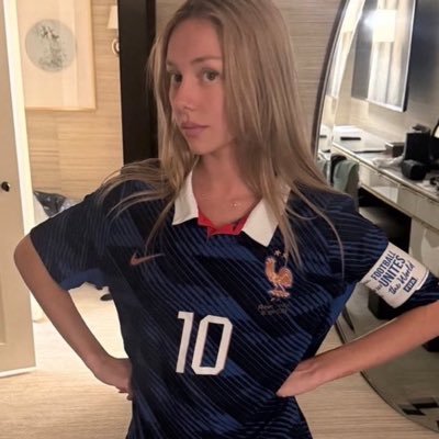 ؘ's profile picture