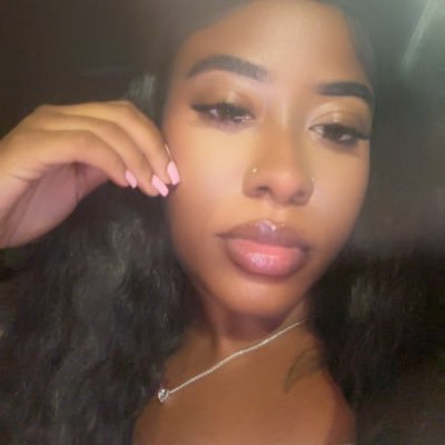 DEVYNIVORY_ 👱🏽♀️'s profile picture