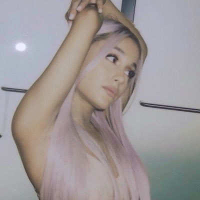 blckhairmadonna's profile picture