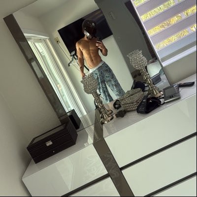 daddyymoto's profile picture