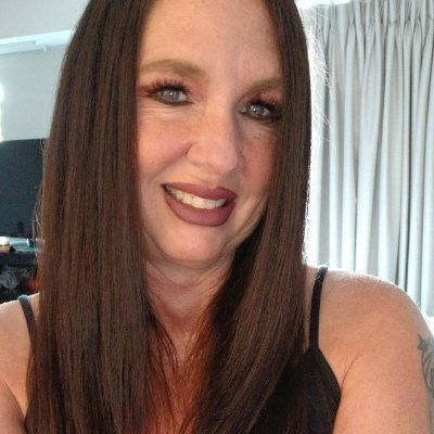 little milf of the prairie's profile picture