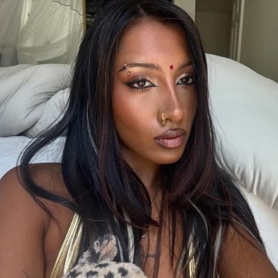 isa ✶⁶'s profile picture