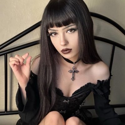 vampabrat's profile picture