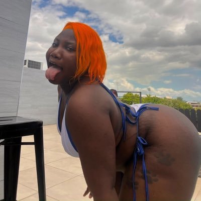 ItsTastyBritt ⭐️🏳️🌈's profile picture