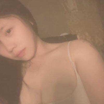 Bell's profile picture